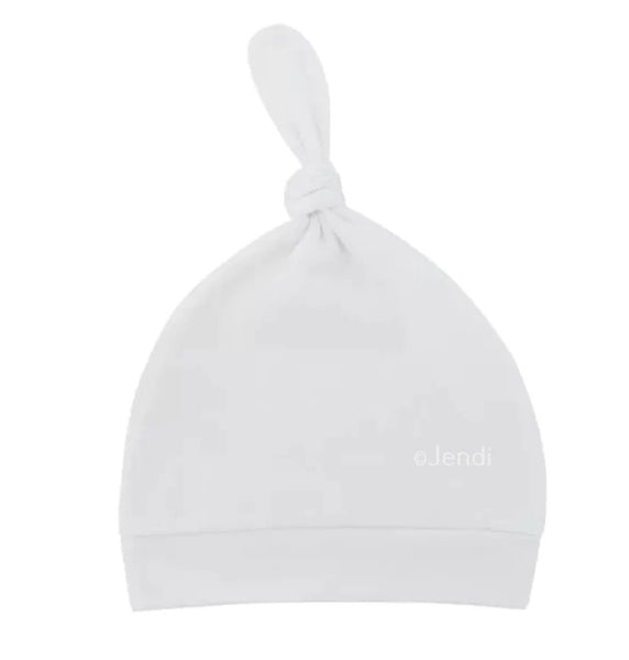 Newborn baby mutsje met punt beanie wit